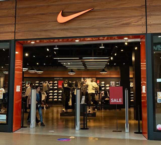 Nike Tortugas Mall